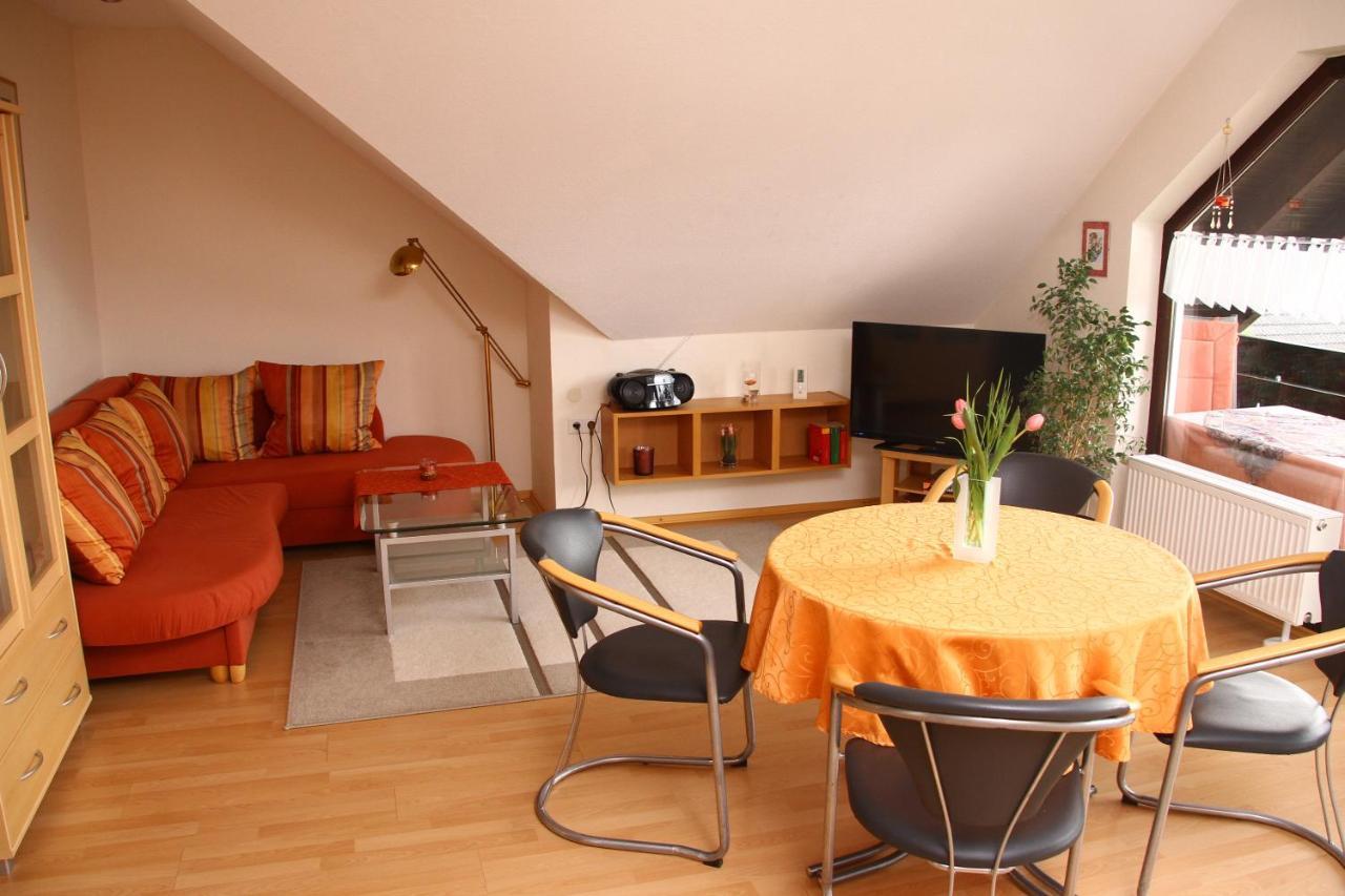 Ferienwohnungen Haus Albert Grossheubach Экстерьер фото